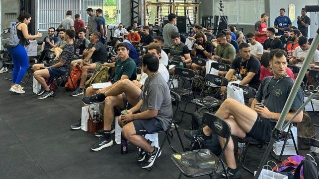 El Club Estudiantes brindó una capacitación teórica con excelentes disertantes El Club Estudiantes brindó una capacitación teórica con excelentes disertantes