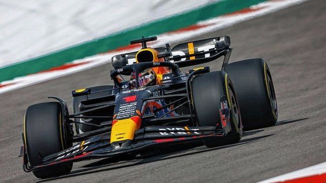 Max Verstappen ganador con el Red Bull. Max Verstappen ganador con el Red Bull.