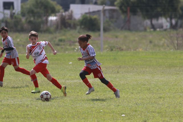 Los peques de Fútbol Infantil en el Torneo de Naranjitos