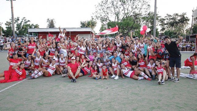 Talleres Rojo, el campeón del Torneo Oficial de Primera Damas.