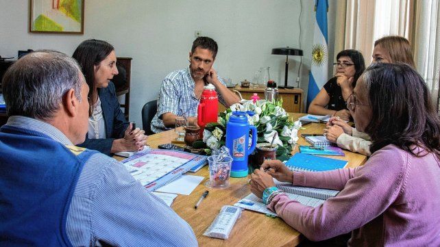 Hay equipo. Las nuevas autoridades realizan su primera reunión.