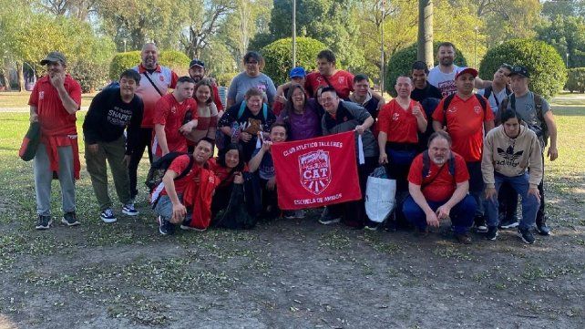 La Escuela de Amigos del club Talleres viajó a varios Encuentros. La Escuela de Amigos del club Talleres viajó a varios Encuentros.