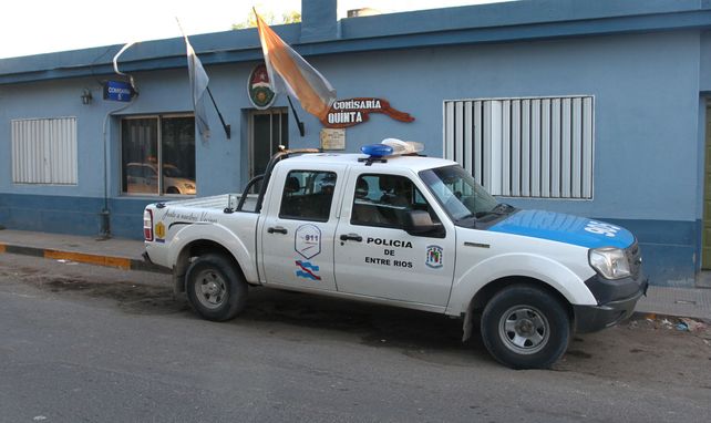El oficial principal Camusso cumple funciones en la Comisaría Quinta de Paraná.