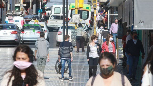 Este lunes hubo 365 casos confirmados de coronavirus en la provincia.