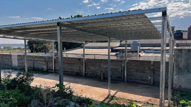 Están construyendo un Salón de Usos Múltiples (SUM) Están construyendo un Salón de Usos Múltiples (SUM)