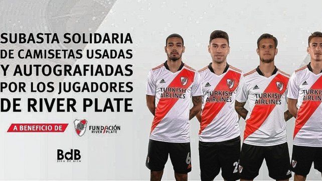 Fundación River organizó una subasta de camisetas.