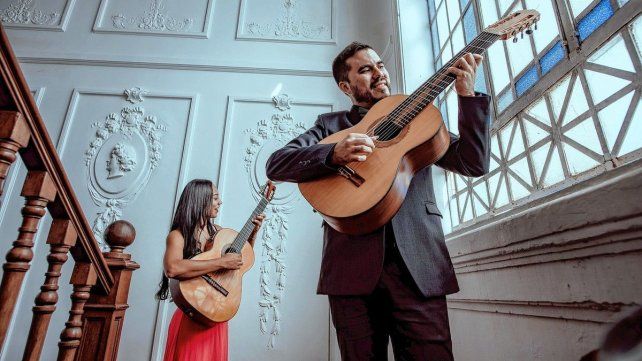 Los jóvenes buscan apoyo para cumplir su sueño. Los jóvenes buscan apoyo para cumplir su sueño.