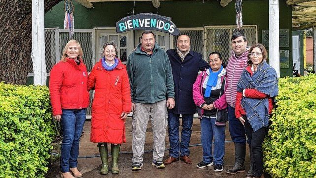 Acceso al Centro de Equinoterapia Concordia. Acceso al Centro de Equinoterapia Concordia.