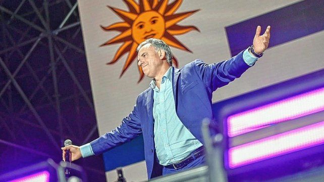 Yamandú Orsi es el nuevo presidente de la República Oriental del Uruguay. Yamandú Orsi es el nuevo presidente de la República Oriental del Uruguay.