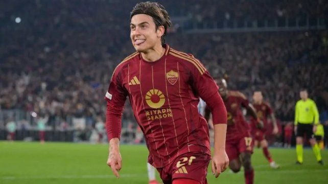 Paulo Dybala tiene un gran presente en Roma. Paulo Dybala tiene un gran presente en Roma.