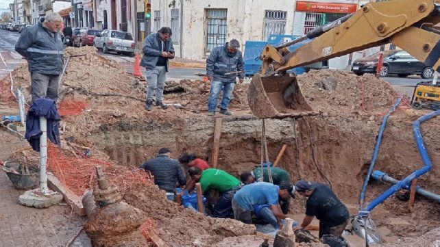 Finalizaron las obras programadas para mejorar la distribución del agua en la ciudad Finalizaron las obras programadas para mejorar la distribución del agua en la ciudad