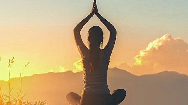 El yoga. Ofrece un remanso de calma. Puede aliviar la ansiedad y contribuir al bienestar mental. El yoga. Ofrece un remanso de calma. Puede aliviar la ansiedad y contribuir al bienestar mental.