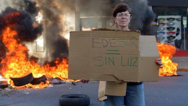 Apagón masivo en la previa de Fin de Año: hubo casi un millón de usuarios sin luz Apagón masivo en la previa de Fin de Año: hubo casi un millón de usuarios sin luz