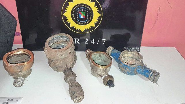 Se reiteran los robos a medidores de agua en Concordia. Se reiteran los robos a medidores de agua en Concordia.