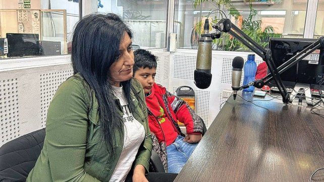 Verónica Arismendi y Genaro visitaron radio La Red Verónica Arismendi y Genaro visitaron radio La Red