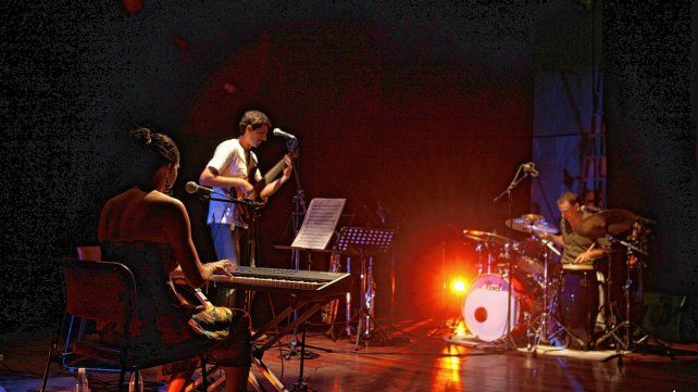 Trío Familia compartirá su música popular en el Teatro 3 de Febrero