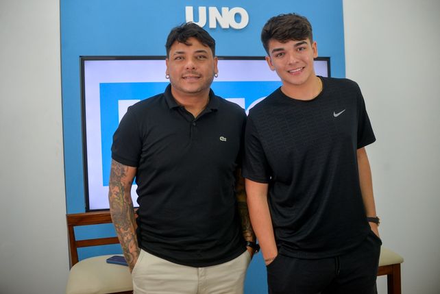 Uriel y Jero Lozano en la redacción de UNO. Fotos UNO/Mateo Oviedo