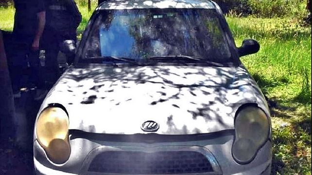 Personal policial ubicó el auto de Pablo Laurta a orillas del río Uruguay. Personal policial ubicó el auto de Pablo Laurta a orillas del río Uruguay.