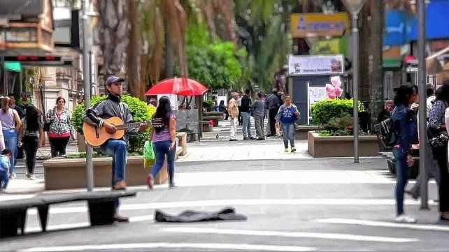 En Concordia habrá actividad comercial.