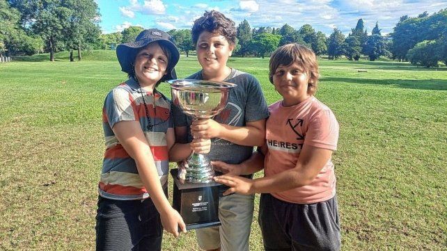 Estudiantes se consagró bicampeón del Litoral en la categoría Junior Estudiantes se consagró bicampeón del Litoral en la categoría Junior