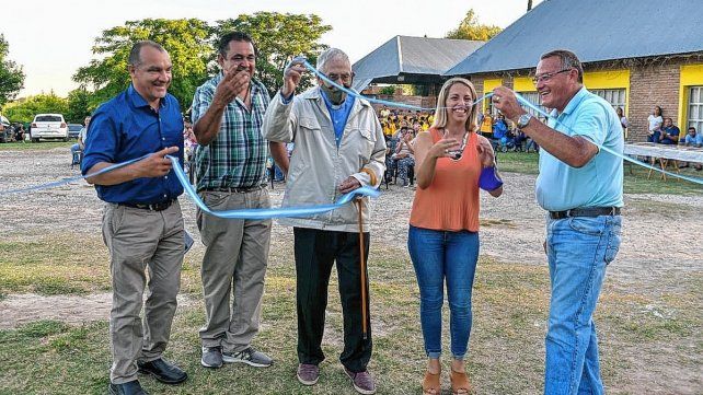 Laura Stratta participó del acto en el Club Atlético San Benito de Victoria.