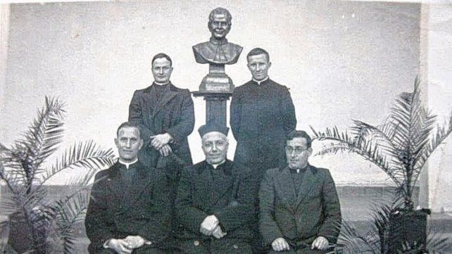 Pioneros. Los presbíteros de la obra de Don Bosco tenían como objetivo formar “buenos cristianos y honestos ciudadanos”. Pioneros. Los presbíteros de la obra de Don Bosco tenían como objetivo formar “buenos cristianos y honestos ciudadanos”.
