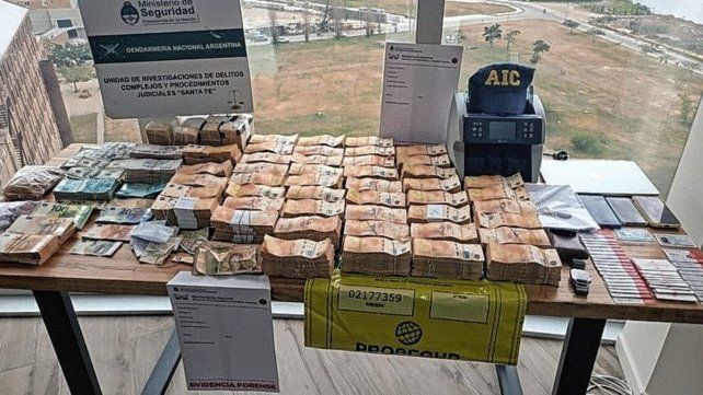 El entrerriano Yamil Benavidez fue encontrado con una gran suma de dinero en Santa Fe. El entrerriano Yamil Benavidez fue encontrado con una gran suma de dinero en Santa Fe.