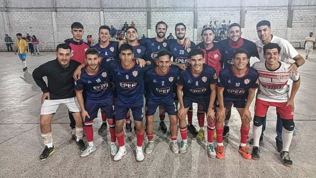 Atlético Paraná derrotó a Ciencias Económicas y se ubicó en la segunda posición. Atlético Paraná derrotó a Ciencias Económicas y se ubicó en la segunda posición.