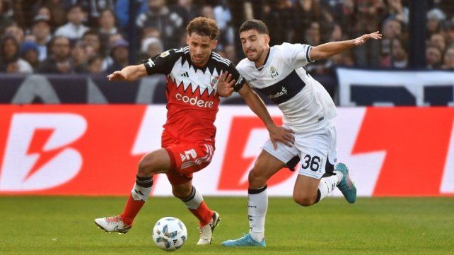 River visita a Gimnasia en La Plata. River visita a Gimnasia en La Plata.
