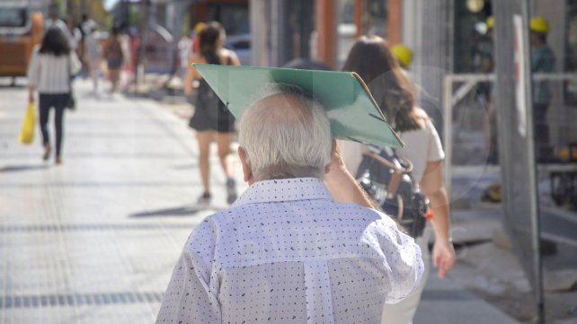 Ola de calor: varios departamentos de Entre Ríos en alerta naranja Ola de calor: varios departamentos de Entre Ríos en alerta naranja