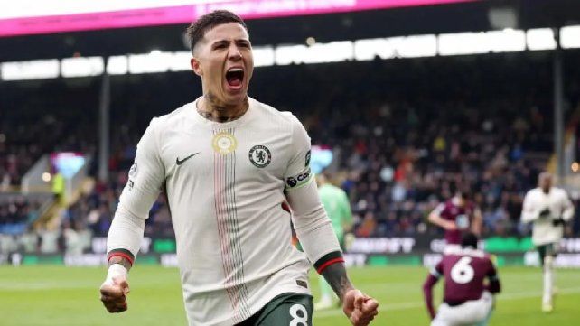 De la mano de Enzo Fernández, Chelsea venció a Burnley y es escolta en la Premier League De la mano de Enzo Fernández, Chelsea venció a Burnley y es escolta en la Premier League