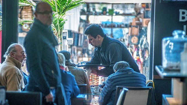 Restaurantes de Paraná tienen intenso movimiento hoy en día