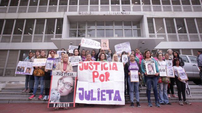 Reclamaron que el STJ eleve la causa contra Jorge Julián Christe a la Corte Suprema. Reclamaron que el STJ eleve la causa contra Jorge Julián Christe a la Corte Suprema.