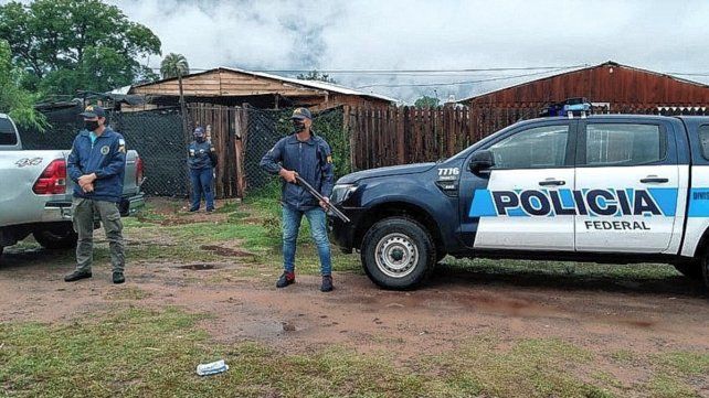 La Policía Federal realizó el jueves allanamientos simultáneos en Concordia por narcomenudeo. Incautaron marihuana fraccionada, celulares y otros elementos