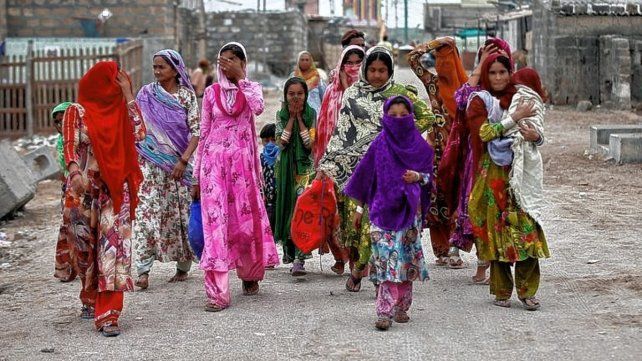 Hay al menos 65 desaparecidos y 55 muertos por el paso del ciclón Tauktae en la India.