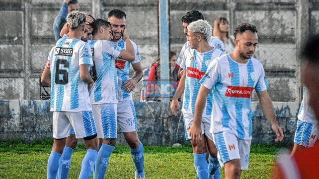Belgrano derrotó a Atlético Paraná y está cada vez más cerca del objetivo liguista. Belgrano derrotó a Atlético Paraná y está cada vez más cerca del objetivo liguista.