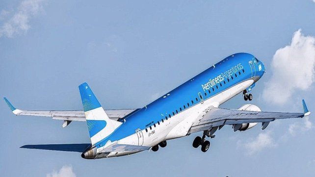 La cantidad de argentinos que viajaron al exterior se incrementó más de un 15% en noviembre La cantidad de argentinos que viajaron al exterior se incrementó más de un 15% en noviembre