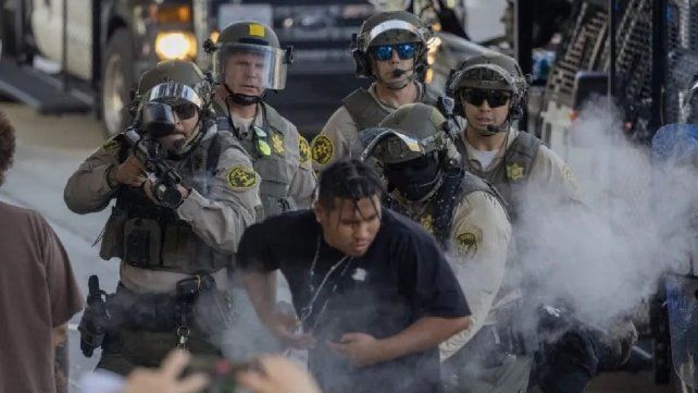 FIFA analiza adelantar el partido de River ante Monterrey en Los Ángeles por el fuerte conflicto social. FIFA analiza adelantar el partido de River ante Monterrey en Los Ángeles por el fuerte conflicto social.