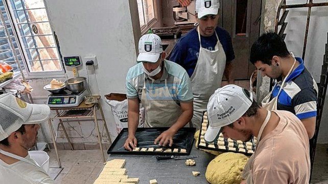 En Casa Lázaro aprenden un oficio En Casa Lázaro aprenden un oficio