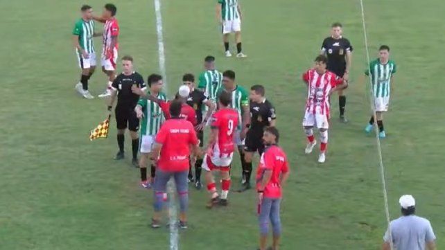 Regional Federal Amateur: Atlético Paraná y Neuquen quedaron afuera Regional Federal Amateur: Atlético Paraná y Neuquen quedaron afuera