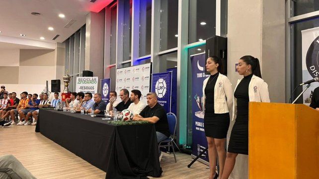 Paraná y Santa Fe renuevan el clásico de las dos orillas. Paraná y Santa Fe renuevan el clásico de las dos orillas.