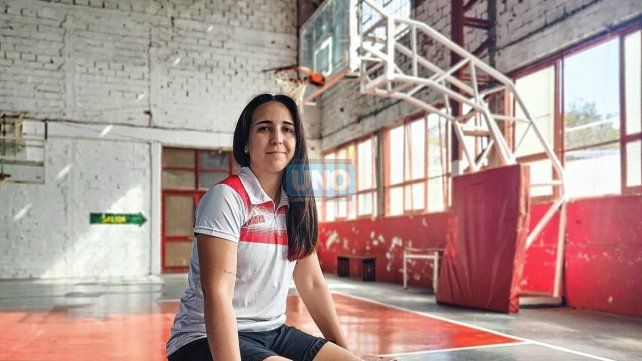 "Cuando terminó el partido hablé con los jugadores y les agradecí por el respeto que me tuvieron", contó Nadia. "Cuando terminó el partido hablé con los jugadores y les agradecí por el respeto que me tuvieron", contó Nadia.