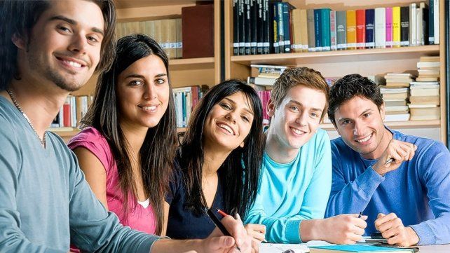 La Universidad del Gran Rosario tiene más de 20 años formando profesionales.