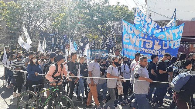 Paraná: Organizaciones sindicales festejaron el día de la lealtad.