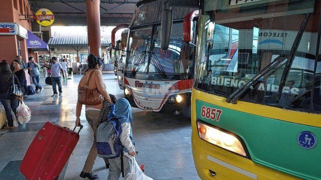El lunes se vence la conciliación obligatoria y no hubo avances en las negociaciones. UTA planea un nuevo paro de colectivos. Piden disculpas a usuarios
