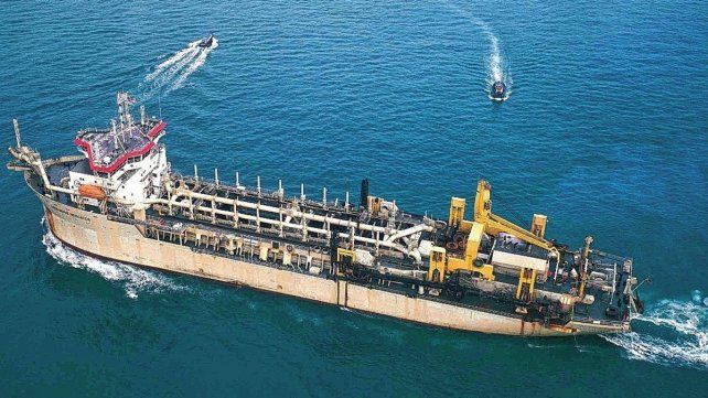 La draga Gerardus Mercator de Jan de Nul, que operó en el dragado del estuario en Bahía Blanca. 