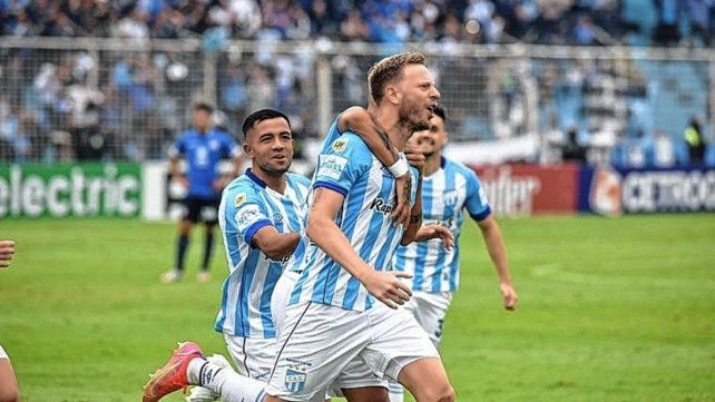 Atlético Tucumán derrotó 3 a 0 a Talleres y sumó en los promedios. Jugaron en el José Fierron