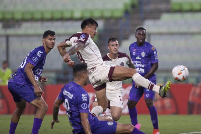 Lanús ganó con dos goles del entrerriano, Wlater Bou. Lanús ganó con dos goles del entrerriano, Wlater Bou.