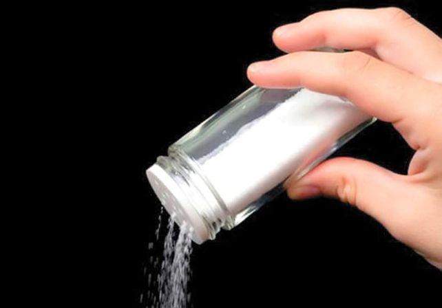 Se recomienda evitar la sal Se recomienda evitar la sal