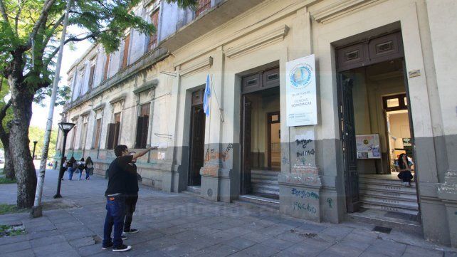 Habilitan la vuelta a clases presenciales en las universidades